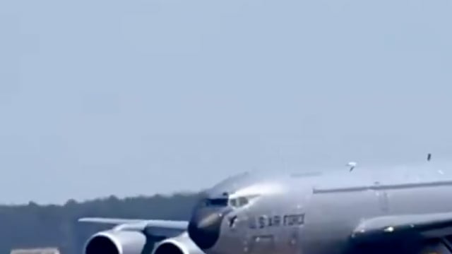 ➡️....ईरान की मार से छलनी हो गया अमेरिका का जंबो प्लेन, 'इलाज' कराने आया तब दुनिया को पता चला!*