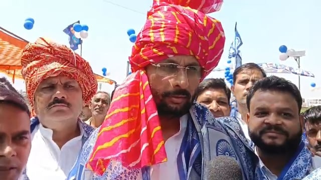 मथुरा राया में डॉ भीमराव अम्बेडकर जयंती में सम्मिलित हुए मांट विधायक राजेश चौधरी बड़े धूम धाम से मनायी जयंती किया वर्णन