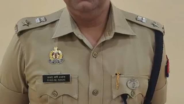 डॉ भीमराव अंबेडकर जी की जयंती पर कुछ युवकों ने परशुराम चौक पर झंडा लगाने एवं नारेबाजी करने की वीडियो सामने 