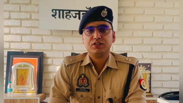 मदनापुर क्षेत्रांतर्गत गांव बरीखास में खेत पर बरसीम काटने को लेकर गांव के ही दो पक्षों के मध्य हुए विवाद में एक व्यक्ति 
