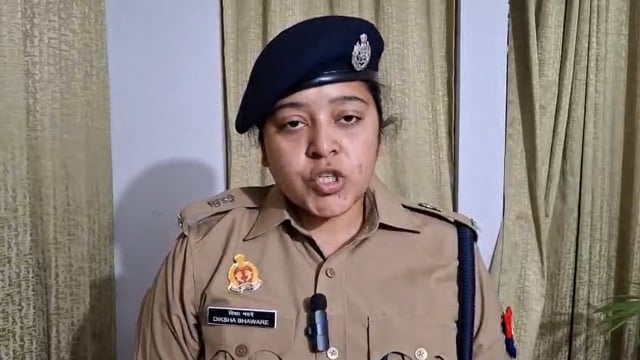 शाहजहांपुर पुलिस का बड़ा एक्शन: 30 करोड़ के मादक पदार्थ नष्ट
शाहजहांपुर। जनपद पुलिस ने मादक पदार्थों के खिलाफ बड़ी कार्रवाई करते हुए 639.290 किलोग्राम नशीले पदार्थों का निस्तारण किया। इनकी अनुमानित कीमत 30 करोड़ रुपये से अधिक बताई जा रही है।