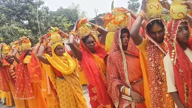 कलश यात्रा के साथ महादेवी प्राण प्रतिष्ठा शतचंडी महायज्ञ का शुभारंभ