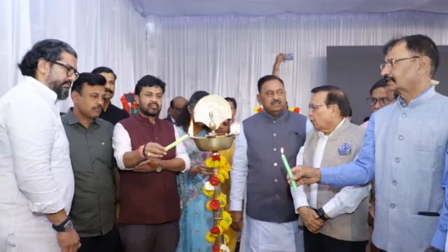 अखिल भारतीय पत्रकार परिषदेच्या अधिवेशनाचे पालकमंत्री शिवेंद्रसिंहराजे भोसले यांच्या हस्ते उद्घाटन