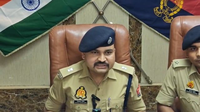 मेरठ पुलिस द्वारा 259 गुमशुदा मोबाइल फोन बरामद कर उनके स्वामियों को सुपुर्द, कुल कीमत लगभग 65 लाख रुपये की बरामदगी के सम्बन्ध में श्रीमान पुलिस अधीक्षक, नगर की बाईट।