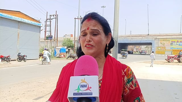 एक तरफ महिलाओं की सम्मान की बात बीजेपी करती है दूसरी तरफ महिलाओं को अपमान करती है