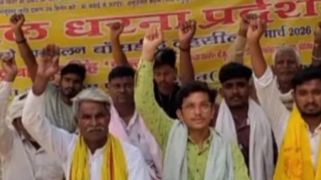 बांसडीह तहसील परिसर में जाति प्रमाण पत्र को लेकर गोड़ समुदाय के लोगो का अनिश्चितकालीन प्रदर्शन रहा जारी