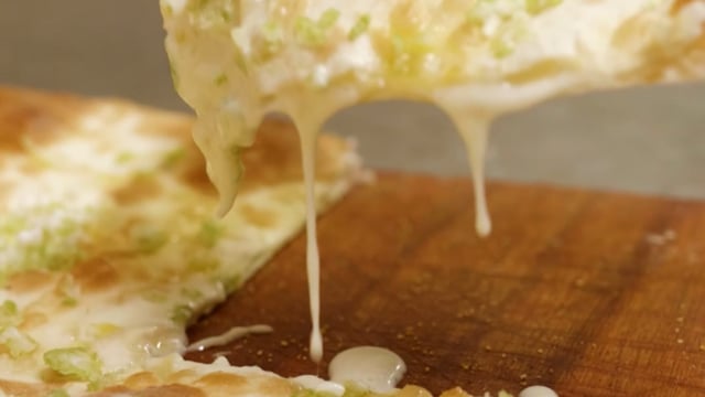 Focaccia formaggio, zola e sedano
