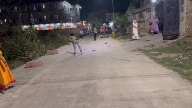 पथराव और फायरिंग से राजपुर में दहशत का माहौल, जांच पड़ताल में जुटी पुलिस।