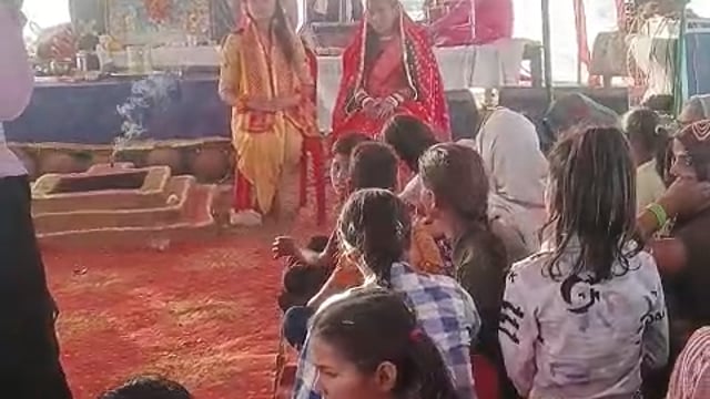 नौहझील के गांव चांदपुर कला में हो रही श्रीमद भागवत कथा में राधा कृष्ण का विवाह हुआ सम्पन्न 