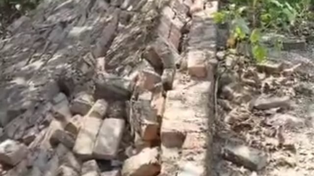 दबंगों ने जबरन जमीन पर बोला धावा, कब्जे का प्रयास, कर्मचारी को दी जान से मारने की धमकी, मौके पहुंची पुलिस व एसडीएम 