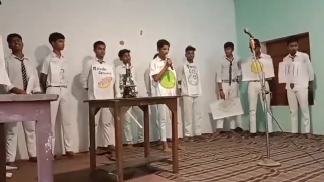 कोशिका की दुनिया में छात्रों ने खोजा जीवन का आधार