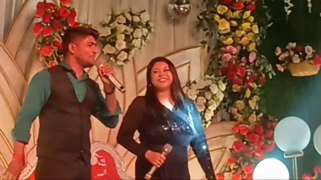 गया जी जिला के बाराचटी थाना क्षेत्र के भगहर गांव में बाराती समारोह में शामिल लोग