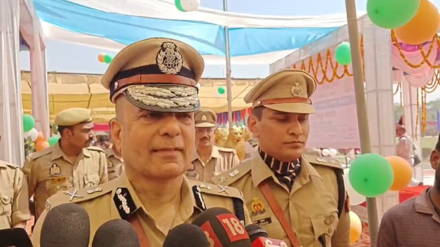 प्रतापगढ़ पुलिस लाइन में दीक्षांत परेड 2025-26 सम्पन्न एडीजी प्रयागराज जोन ने ली सलामी#latest_news 