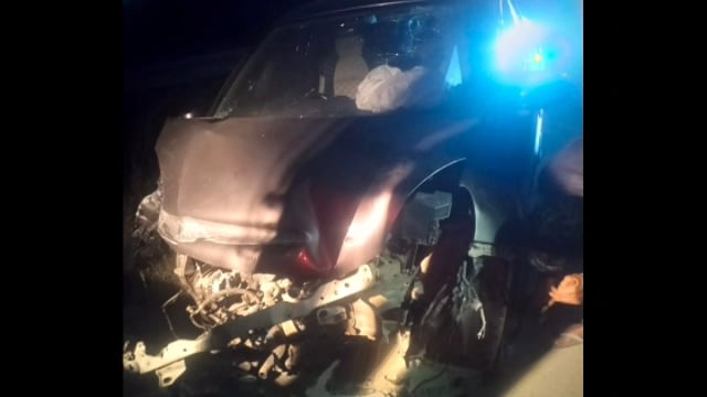 MANT-यमुना एक्सप्रेस वे पर टायर फटने से कार हादसे का शिकार, चार घायल,,