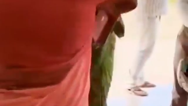 ➡️.....नाम है मिश्रा ममता
जबान कतई गर्म चिमटा"