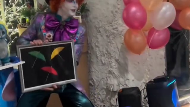 Video Parasol Picture Frame by Tora Magic