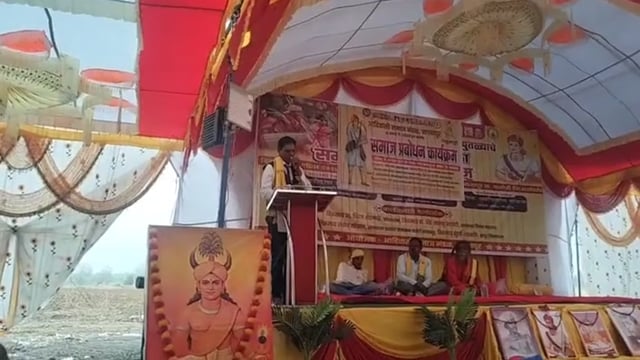 आदवासी विद्यार्थानी पहीले शिक्षण नंतर समाजसेवा व राजकारण करावे! समाजसेवक छबिलदास सुरपाम