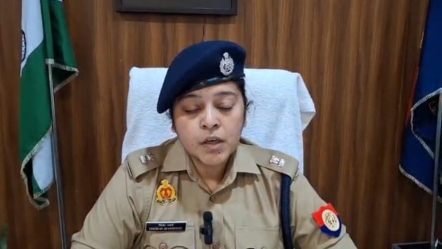 थाना पुवायाँ क्षेत्रान्तर्गत बड़ागांव स्थित फ्लाईओवर पर बोलेरो व मोटरसाइकिल की सड़क दुर्घटना में मोटरसाइकिल शाहजहांपुर