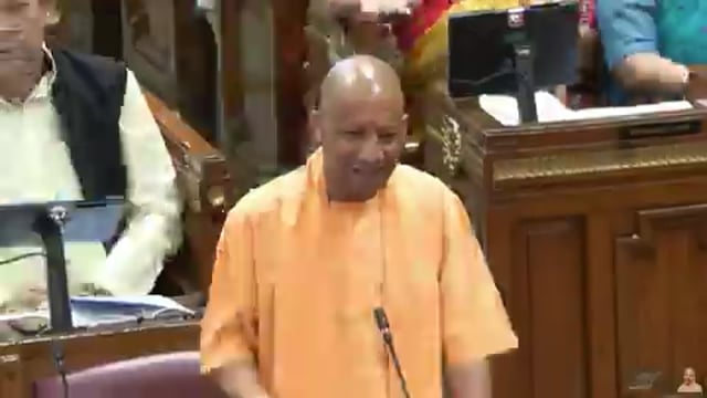 ➡️......शाहबानो प्रकरण में आप लोगों ने एक मुस्लिम महिला के साथ जो अन्याय किया था...
अगर कांग्रेस ये पाप नहीं करती, मौलवियों के दबाव में नहीं आती, भारत के कानून का सम्मान करके शाहबानो को न्याय दिया होता तो ये दुर्गति नहीं होती...