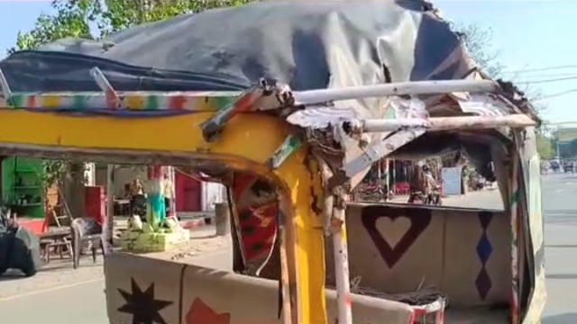 MANT-"राधाकुंड मार्ग पर मौत का तांडव! ट्रैक्टर-टेंपो भिड़ंत में 8 जिंदगी अस्पताल में जंग लड़ती"