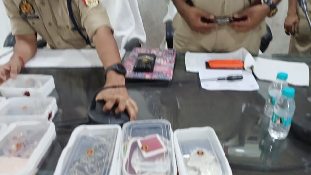 शाहजहांपुर पुलिस लाइन रिजर्व चोरी का सामान बरामद किया