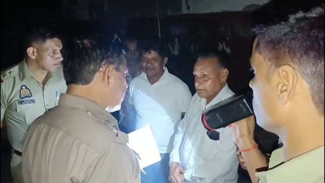 दो मौतों से फैली सनसनी: फंदे पर युवक, फर्श पर युवती, पुलिस सभी पहलुओं से जांच में जुटी