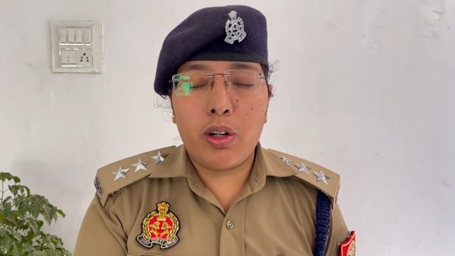 *थाना खुदागंज, जनपद शाहजहाँपुर क्षेत्रान्तर्गत बारात के दौरान लाइसेंसी शस्त्र से हर्ष फायरिंग करने वाले व्यक्तियों के वि