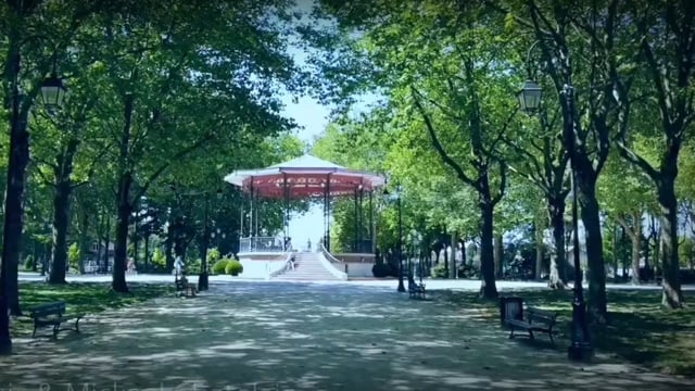 Video Jet Box by Mickael Chatelain