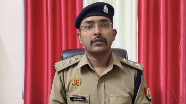 हापुड़ देहात क्षेत्रान्तर्गत मौहल्ला फूलगढ़ी मे पारिवारिक कलह को लेकर पति द्वारा पत्नी के गले पर धारदार हथियार से वार 