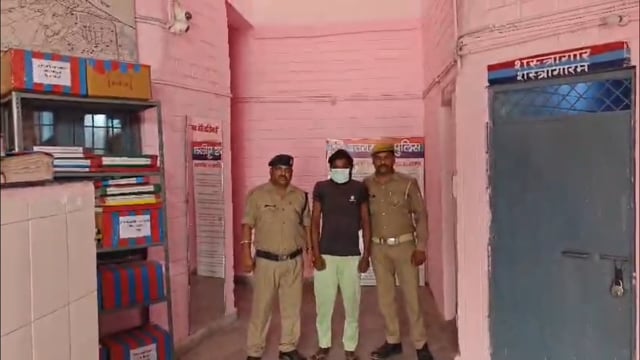 खाला टीरा! निर्माणाधीन मकान में चल रहा था अवैध शराब का कारोबार! पुलिस की ताबड़तोड़ छापेमारी!
