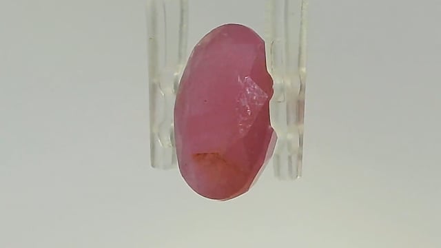 African Ruby 4.92 Carat — video