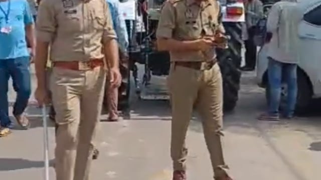 रामा में चला बुलडोजर वाला एक्शन…
सड़क पर कब्जा करने वालों में मचा हड़कंप…
नगर पंचायत की बड़ी कार्रवाई से खुली बाजार की तस्वीर!”