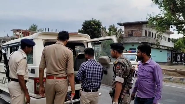 यातायात नियमों का करे पालन, चलाया गया सड़क सुरक्षा अभियान।