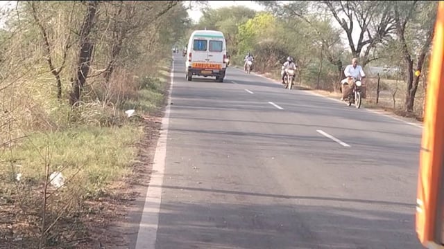 पानीगांव वृंदावन रोड़ पर भीषण सड़क हादसों का कहर: