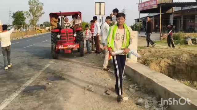 फरह क्षेत्र गांव कुरकन्दा पर मनाई गई वीर शिरोमणि महाराणा प्रताप की जयंती रहागीरों को बांटा शरबत 