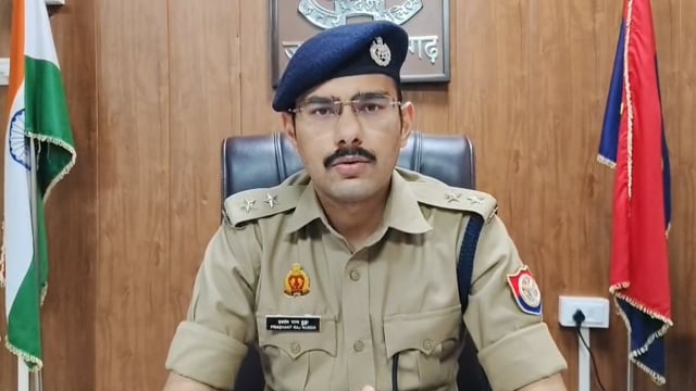 सई नदी तट पर पेड़ से लटका मिला युवक का शव आत्महत्या की आशंका में जांच में जुटी पुलिस#latest_news 