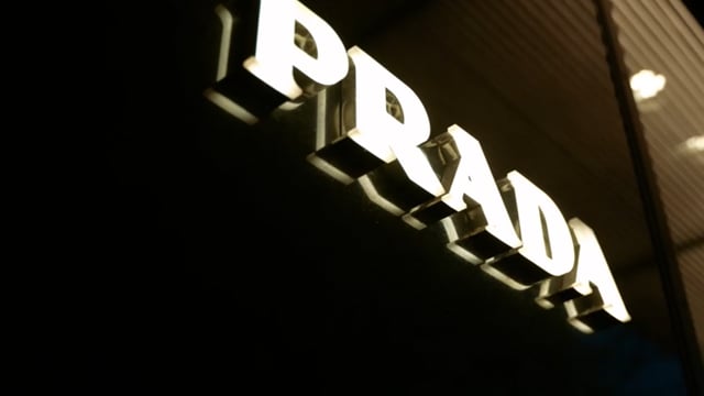 PRADA — Nouveau Magasin