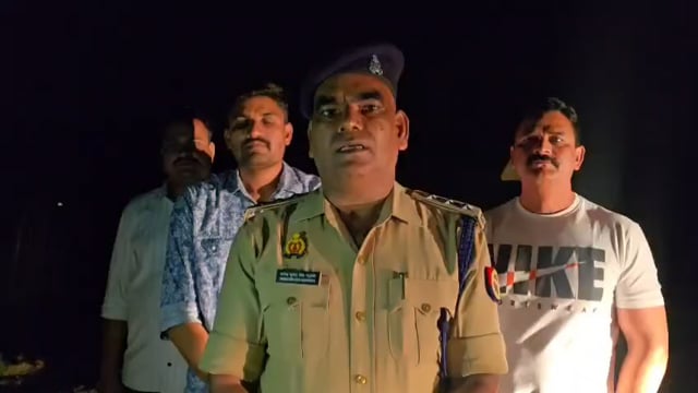 दिलीपपुर पुलिस की बदमाशों से मुठभेड़ दो अभियुक्त गोली लगने से गिरफ्तार#latest_news 