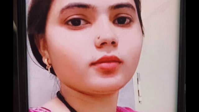 MANT-गोवर्धन सीएचसी के बाहर मातम और हंगामा: आखिर किसकी लापरवाही ने ली, जच्चा-बच्चा की जान?