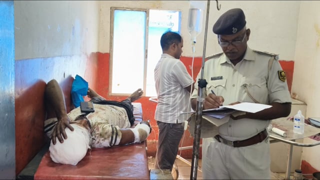 रास्ता विवाद में खूनी संघर्ष, पिता पुत्र पर लाठी और कुदाल से हमला , दोनों भागलपुर रेफर।