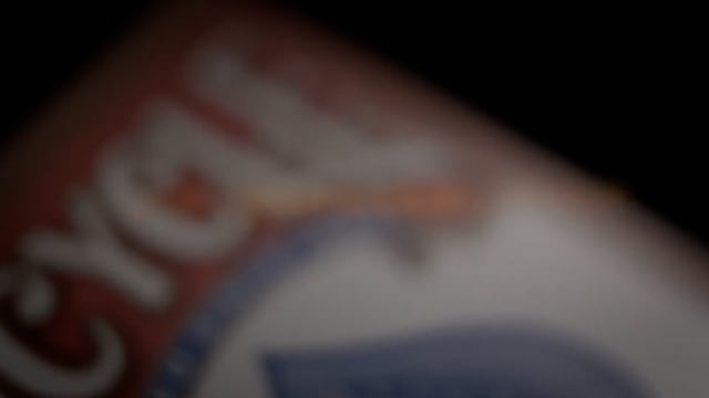 Video Incredible Split Deck Plus (Gimmicks and Online Instructions) by Magic Music Entertainment (VT)
