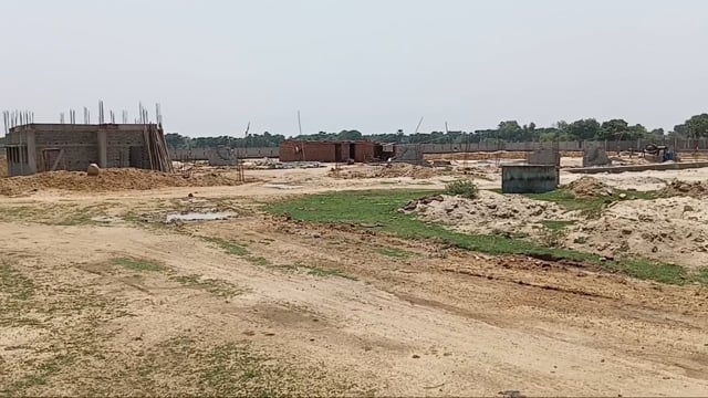 जयनगर गांव के समीप मैदान में खेल स्टेडियम का किया जा रहा निर्माण क्षेत्र वासियो में खुशी
