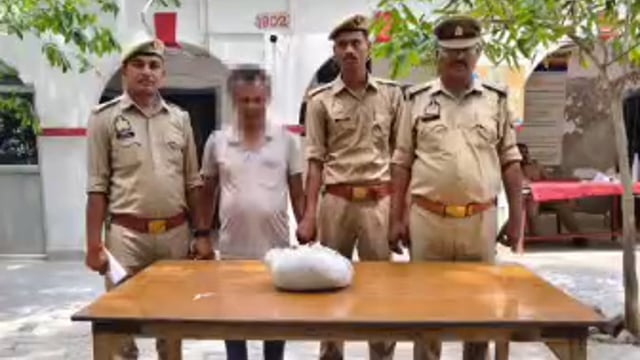 *बाघराय पुलिस ने1.250 किलो गांजा जब्त किया:बिहार बाजार के मां वैष्णो फर्नीचर दुकान से एक आरोपी भी गिरफ्तार हो रही सराहना