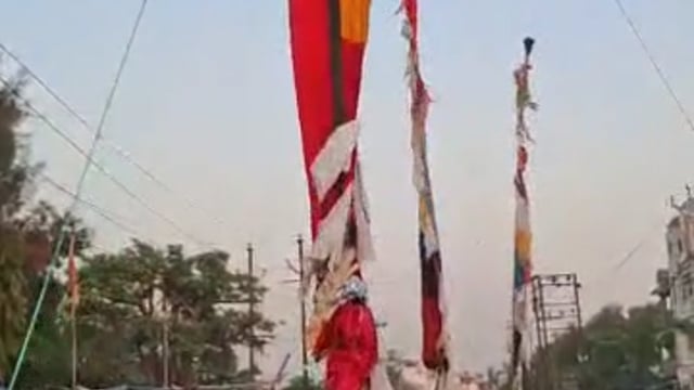 बाबा सय्यद सलार के झंडों के साथ निकला जुलूस, सतई बगिया तक पहुंची अकीदतमंदों की भीड़, हुआ भण्डारा