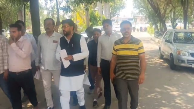 सिद्धार्थनगर में 20 मई को बंद रहेंगे मेडिकल स्टोर, दवा विक्रेताओं ने डीएम को सौंपा ज्ञापन