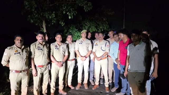 मथुरा में पुलिस मुठभेड़: शातिर अंतर्राज्यीय वाहन चोर अयूब गोली लगने के बाद गिरफ्तार