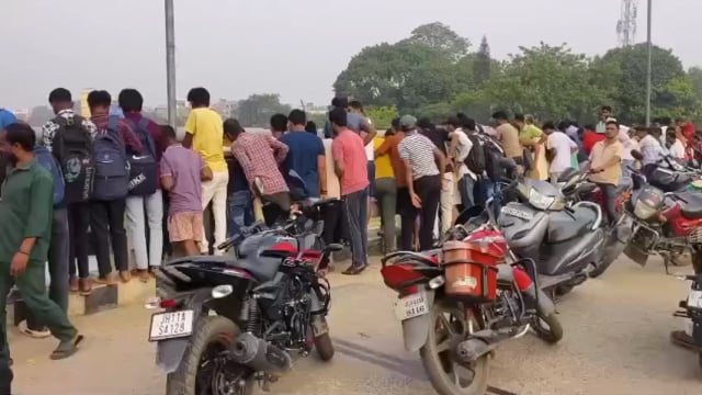 गिरिडीह के पुराने पुल के नीचे छात्रा का शव मिलने से सनसनी |