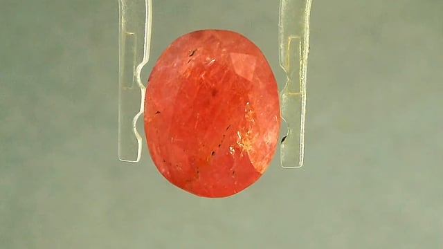 Mozambique Ruby 6.14 Carat — video