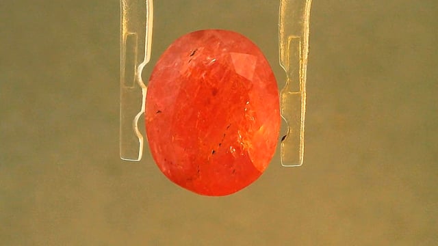 Mozambique Ruby 6.14 Carat — video