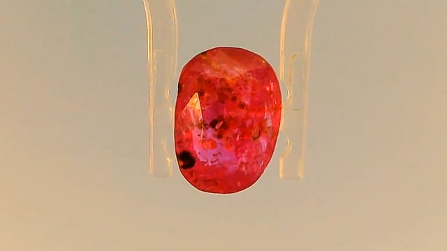 Burma Ruby 3.46 Carat — video